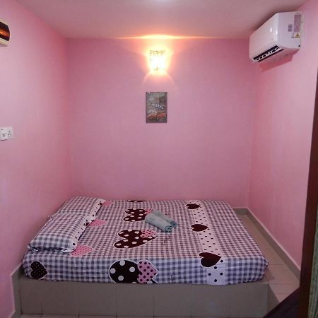 La Motel 숭가이페타니 외부 사진